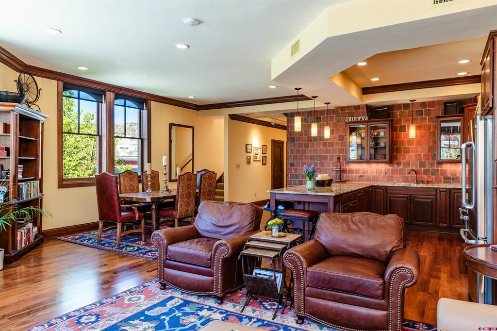 680 Main Avenue Unit: 6