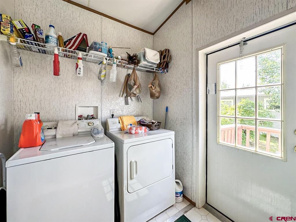 8124 County Road 203 Unit: B