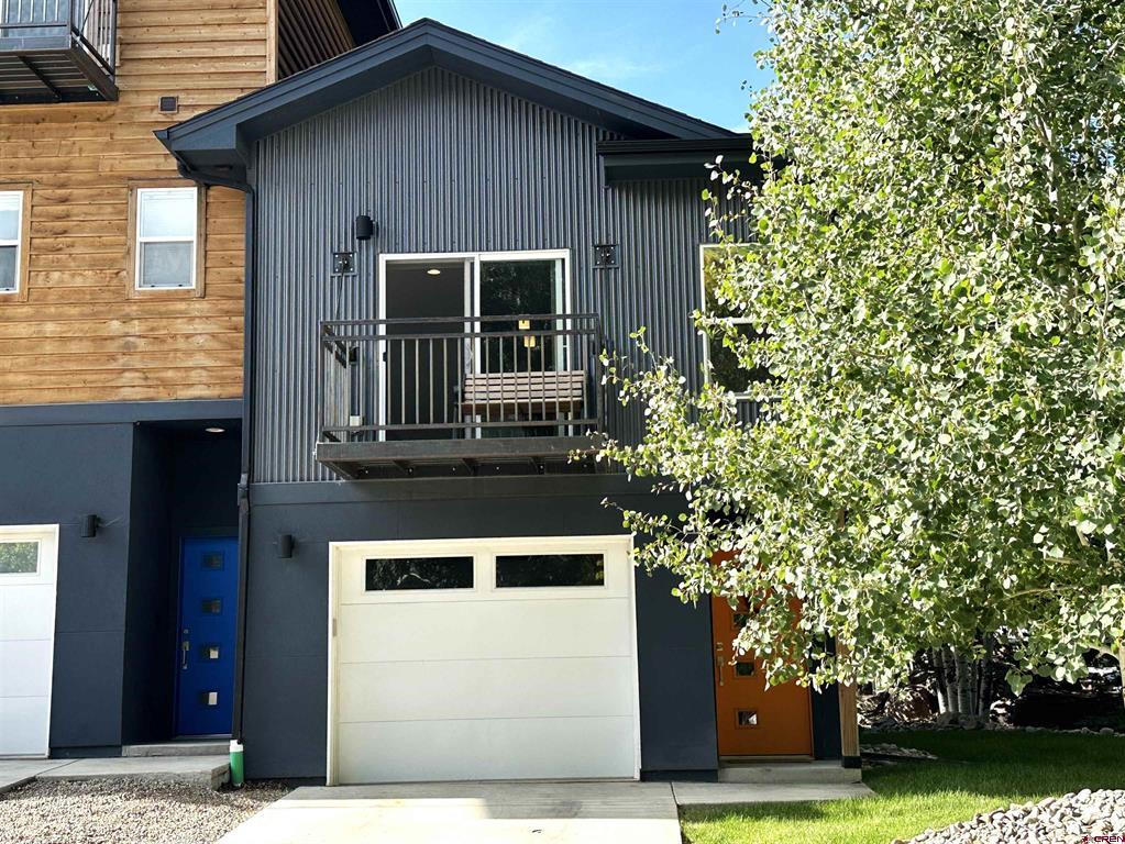 180 Metz Lane #1401