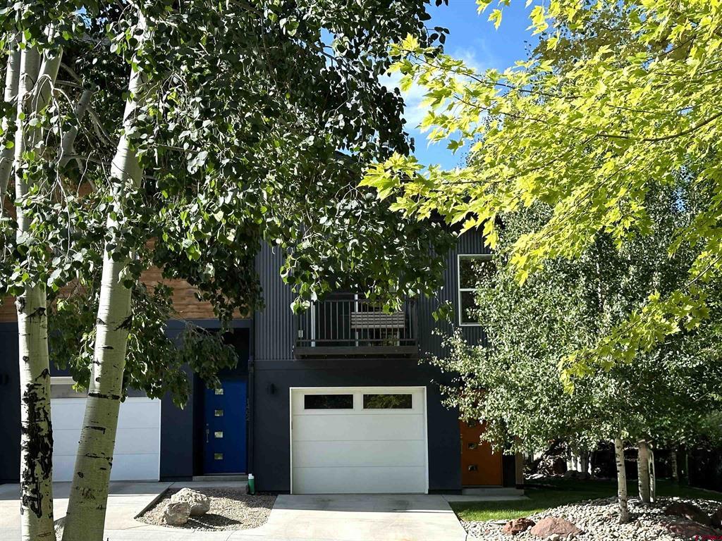 180 Metz Lane #1401