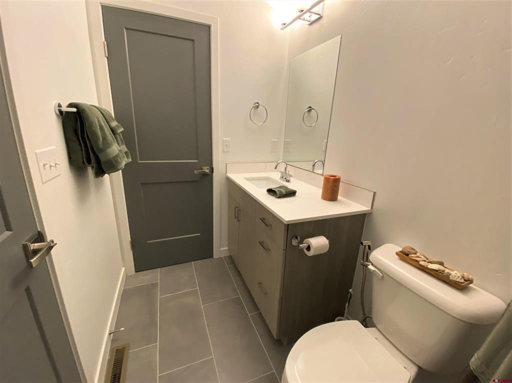180 Metz Lane #1401