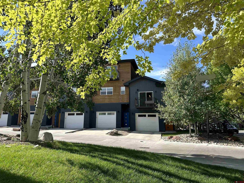 180 Metz Lane #1401