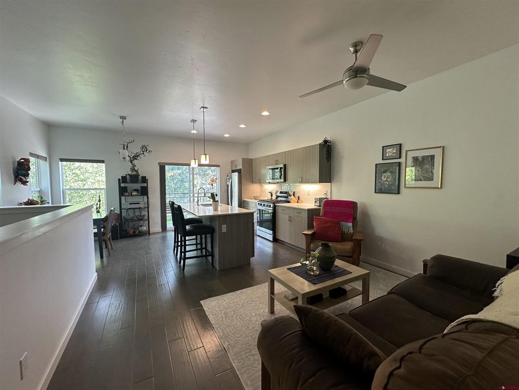 180 Metz Lane #1401