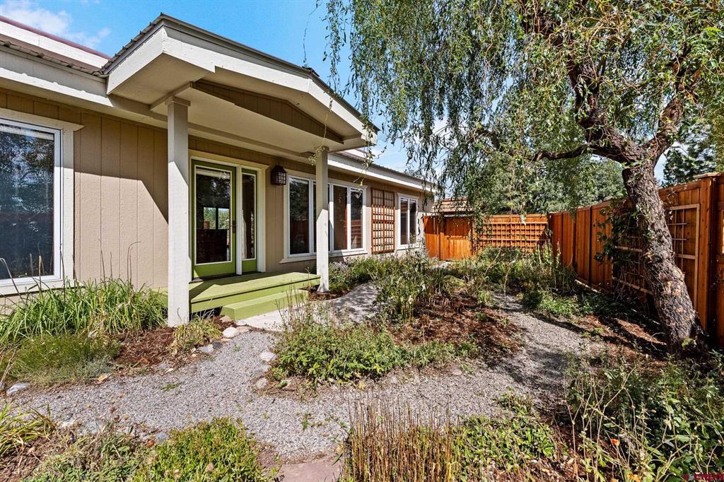 127 Oak Drive
