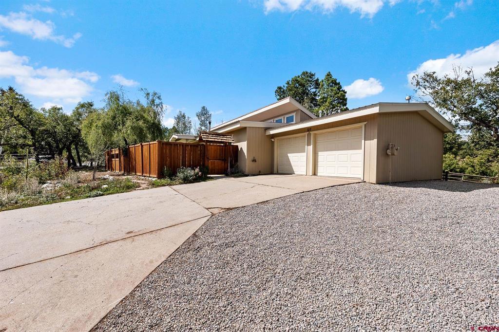 127 Oak Drive