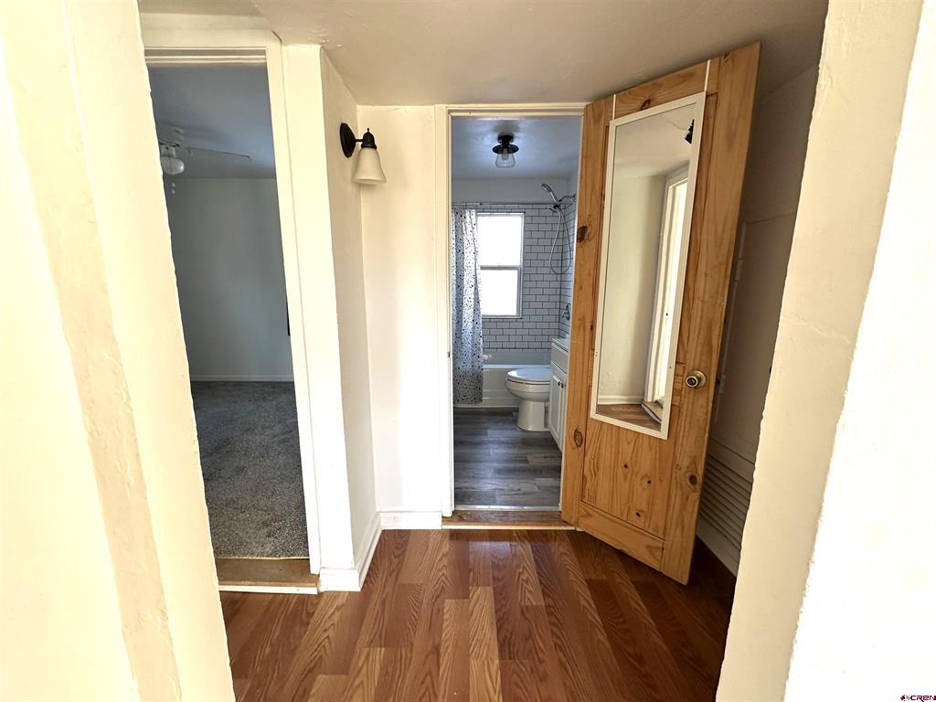 806 W Grand Ave
