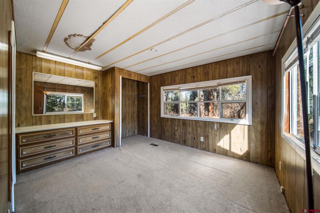 900 Spring Road