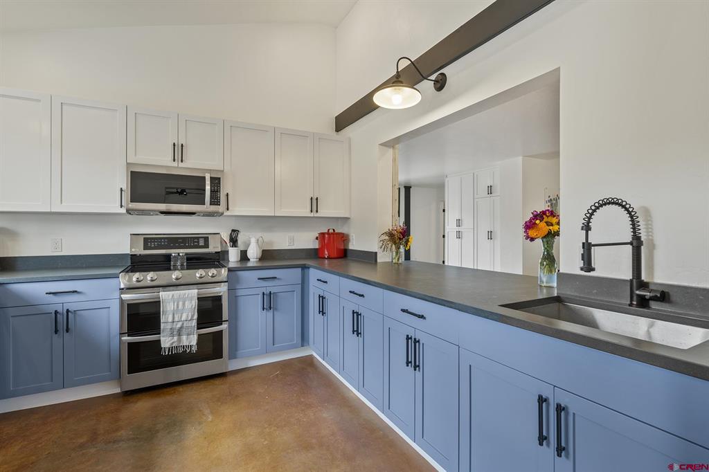 45262 Road J.8