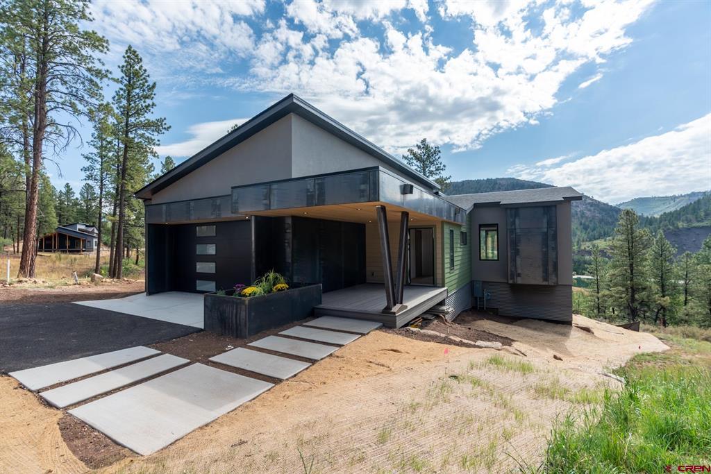 79 Hat Creek Court
