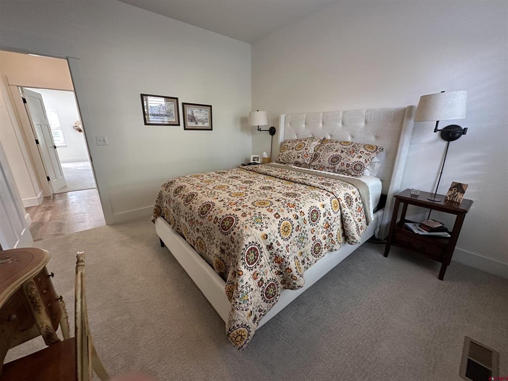 30 Cypress Ct