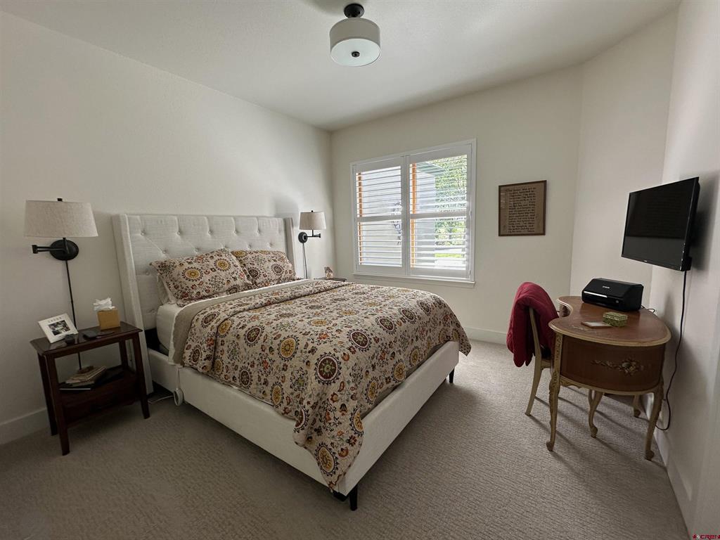 30 Cypress Ct