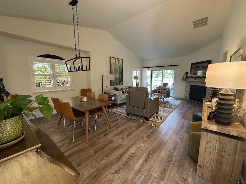 30 Cypress Ct