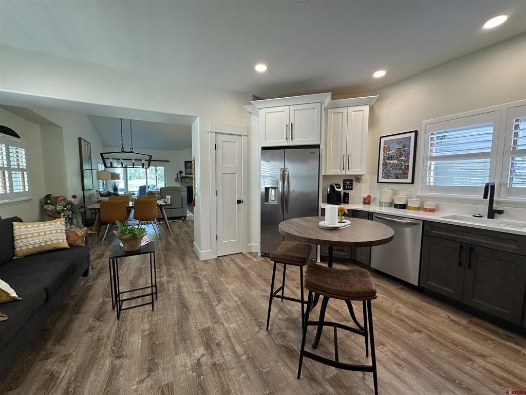 30 Cypress Ct