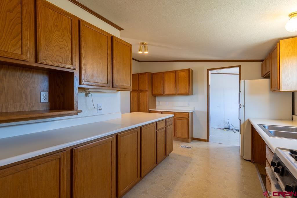 10662 Highway 172