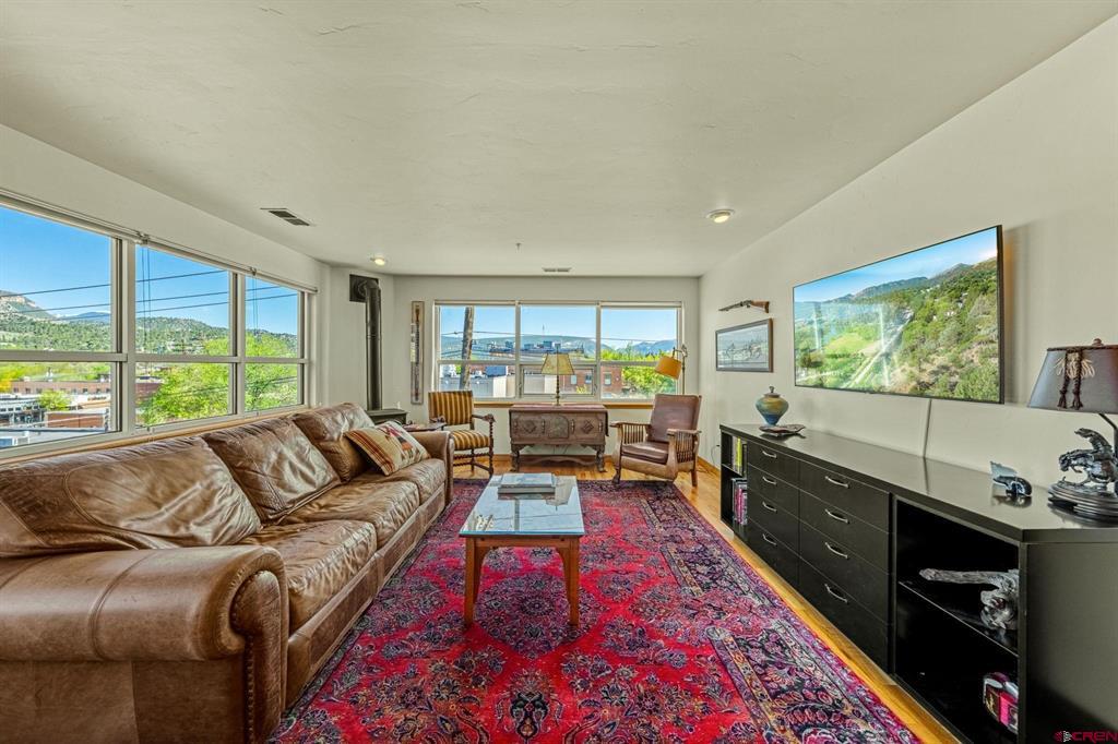 679 E 2nd Avenue Unit: F