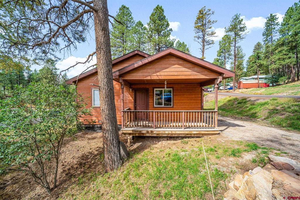 586 Forest Lakes Drive