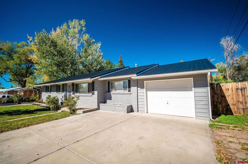 608 Alameda Drive