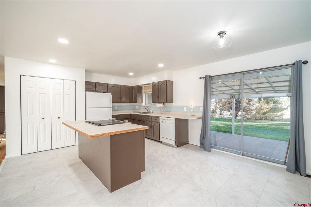 608 Alameda Drive