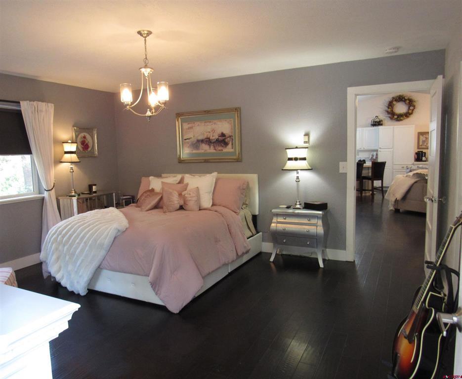 121 Green Ridge Drive Drive