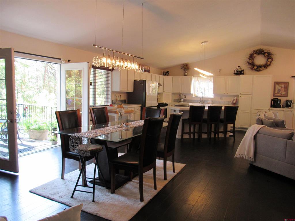 121 Green Ridge Drive Drive