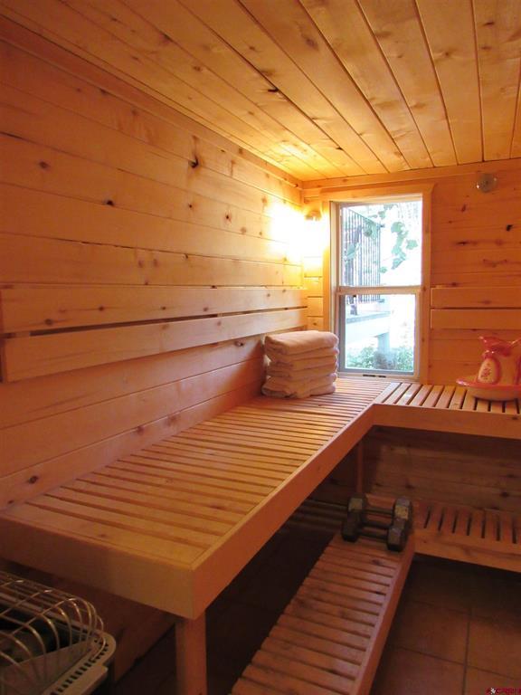 121 Green Ridge Drive Drive