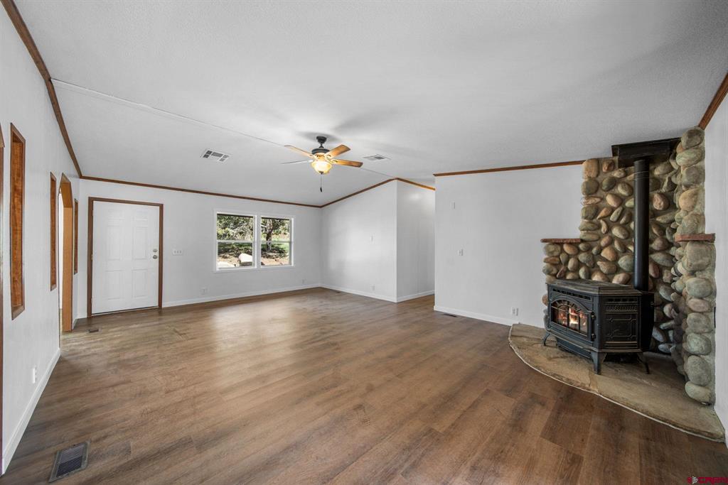 194 Hollow Ridge Road