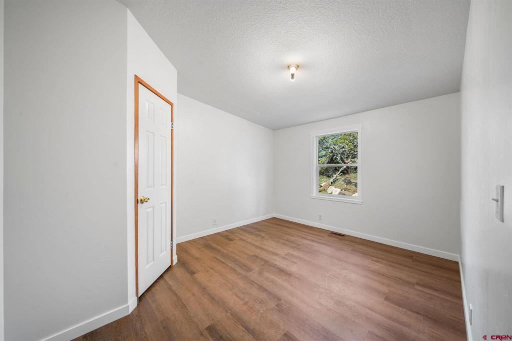 194 Hollow Ridge Road