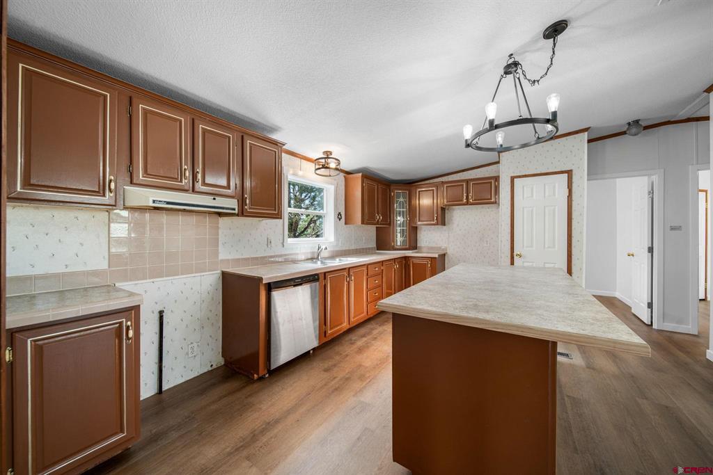 194 Hollow Ridge Road