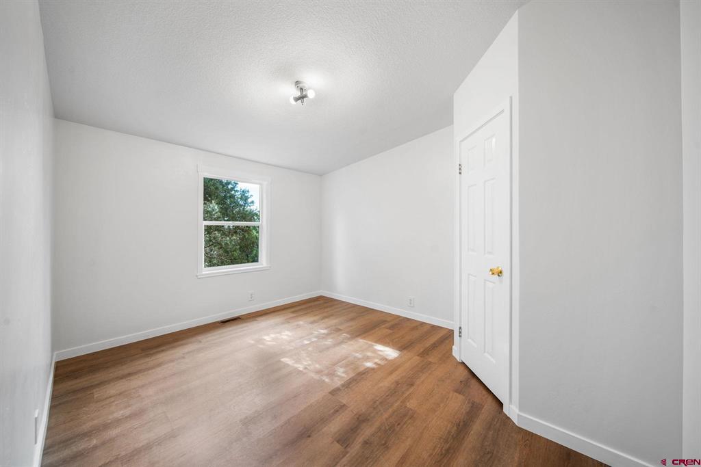 194 Hollow Ridge Road