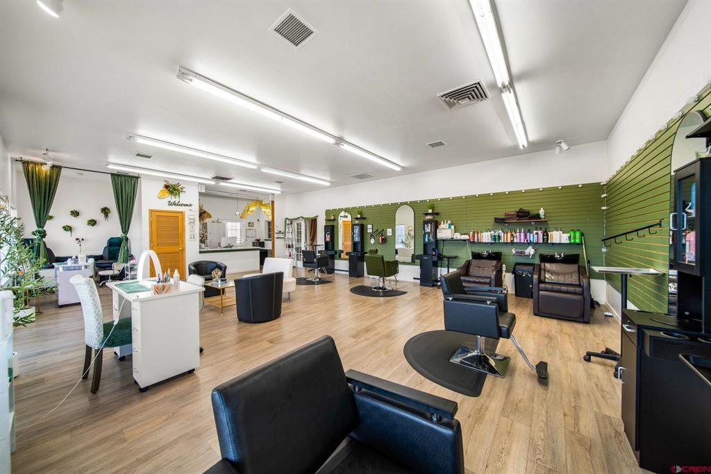 271 N Mountain View Drive