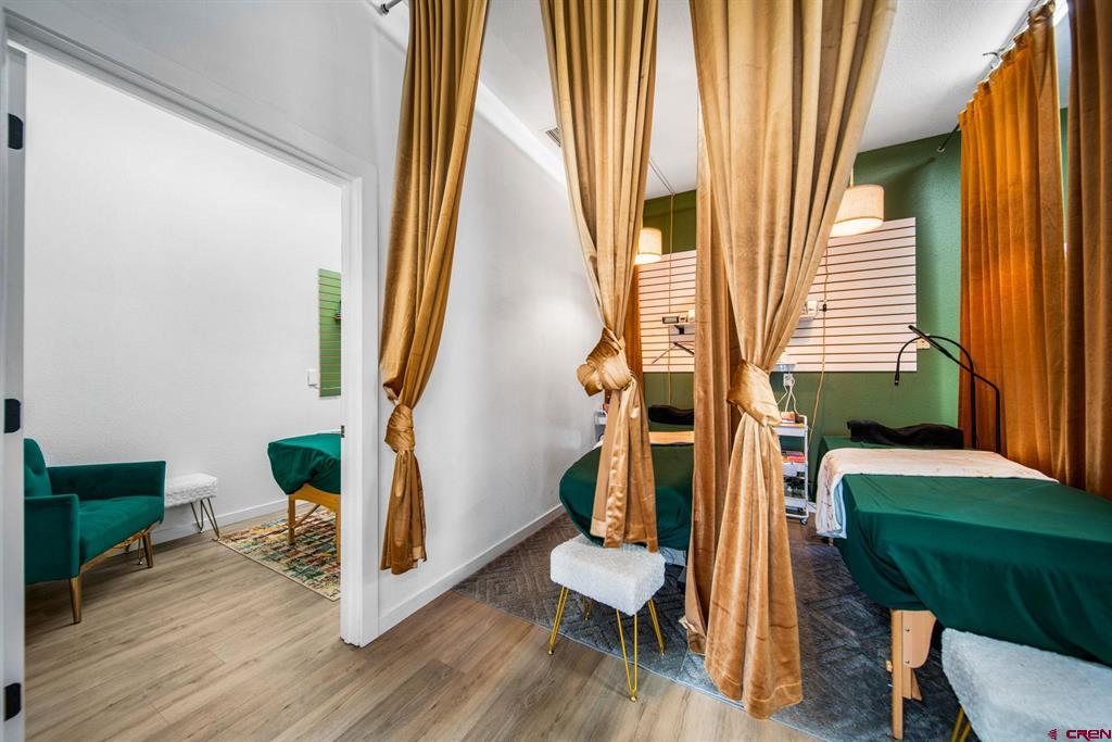 271 N Mountain View Drive