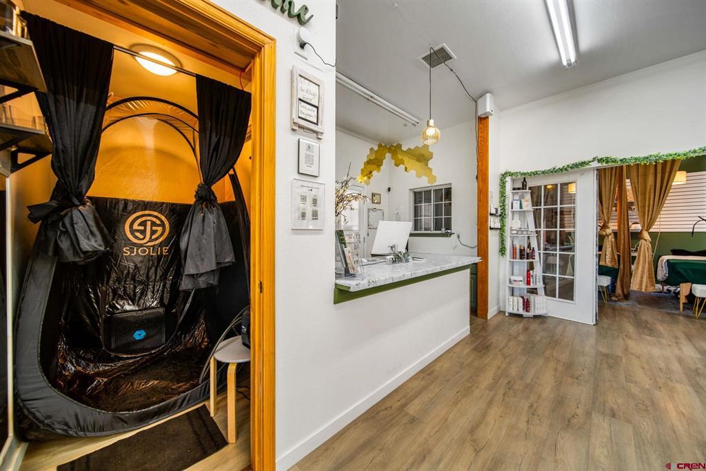 271 N Mountain View Drive