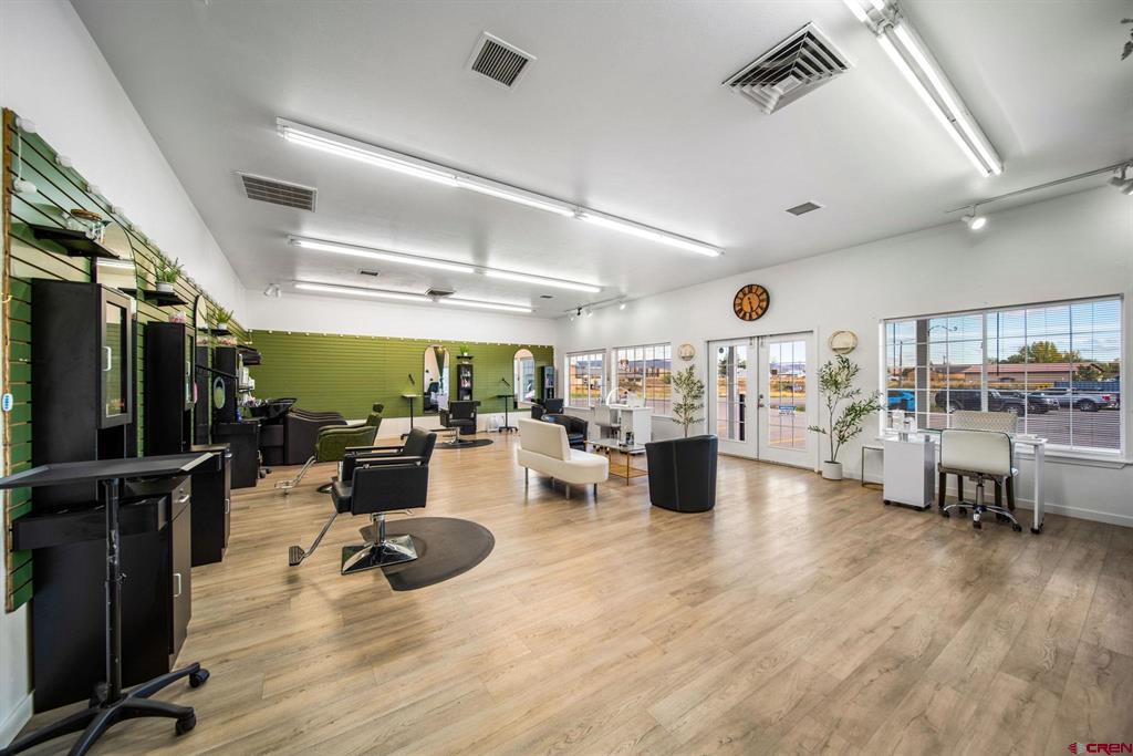 271 N Mountain View Drive