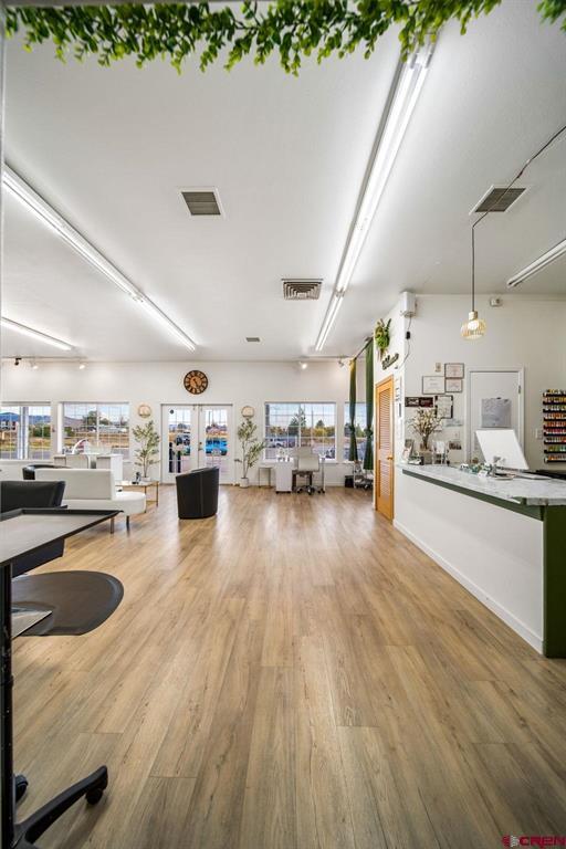 271 N Mountain View Drive