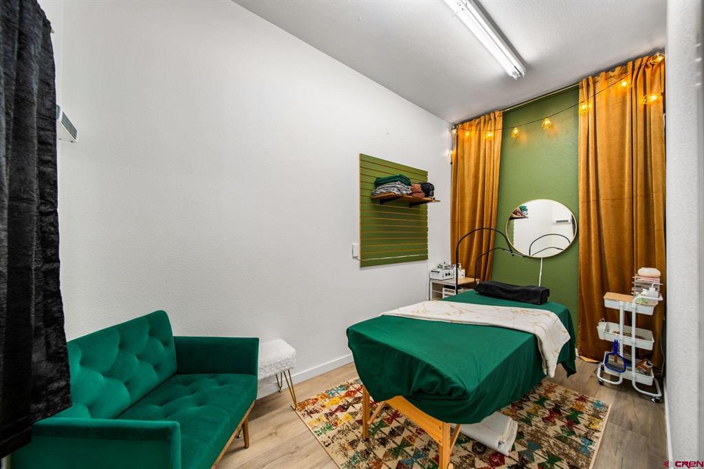 271 N Mountain View Drive