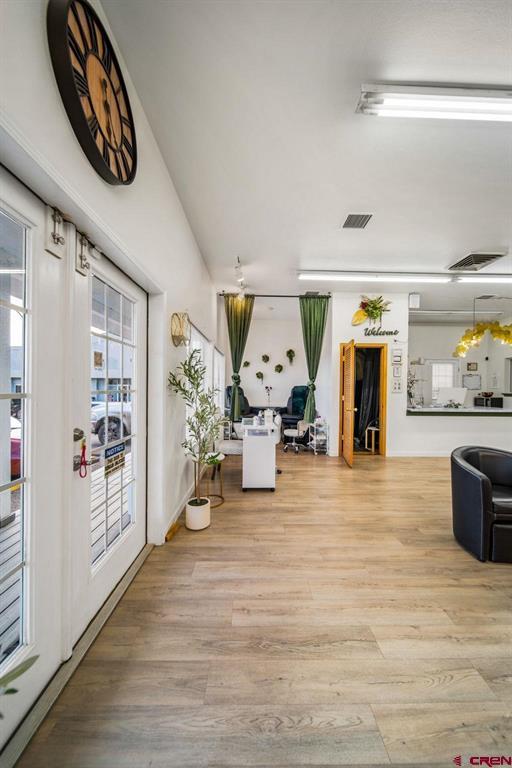 271 N Mountain View Drive