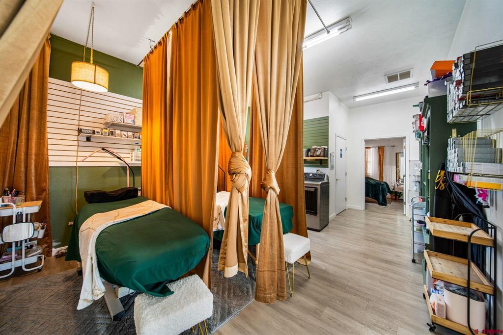 271 N Mountain View Drive