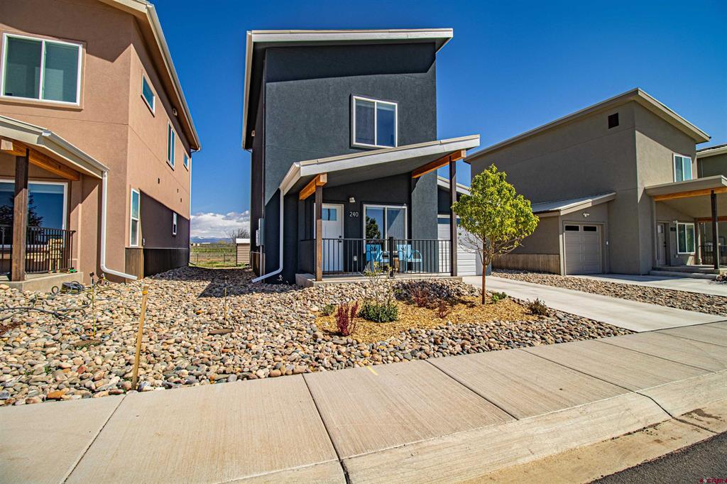 240 Manzano Circle