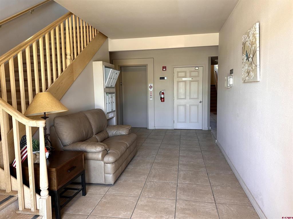 35 Sunshine Ct Unit: 6