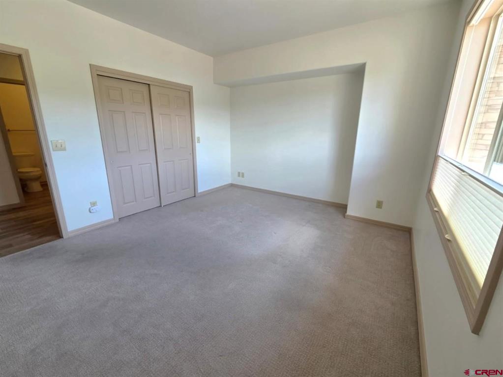 35 Sunshine Ct Unit: 6
