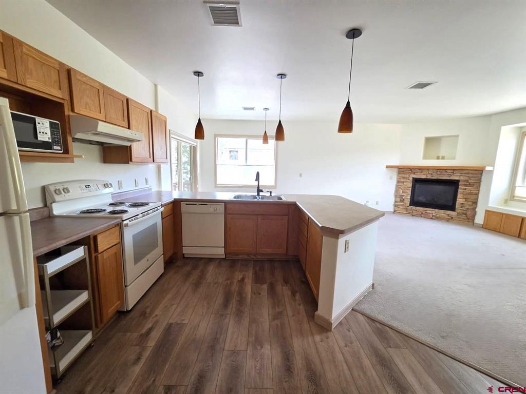 35 Sunshine Ct Unit: 6