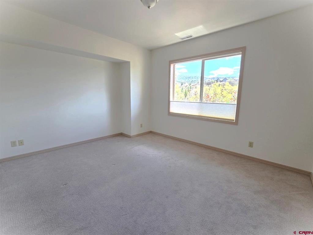 35 Sunshine Ct Unit: 6