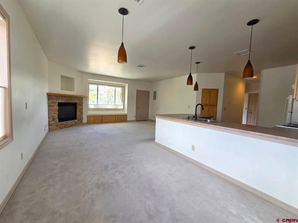 35 Sunshine Ct Unit: 6