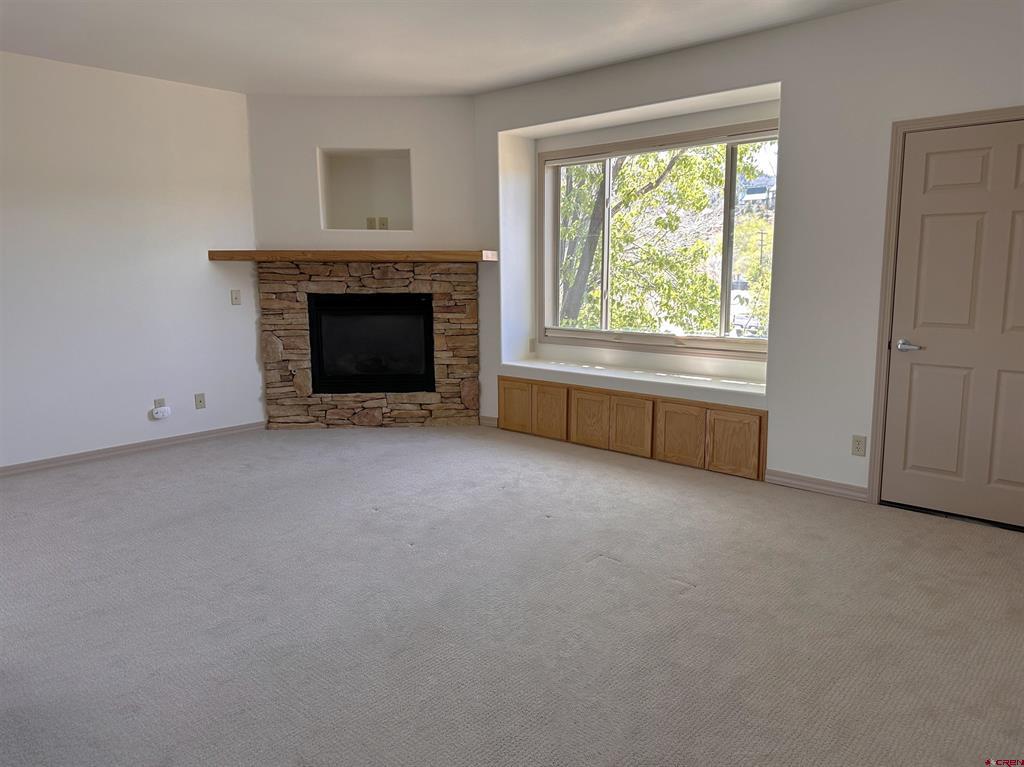 35 Sunshine Ct Unit: 6