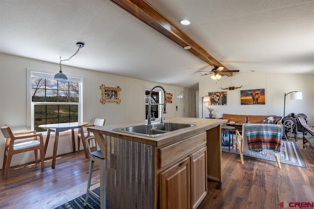 2085 St HWY 140