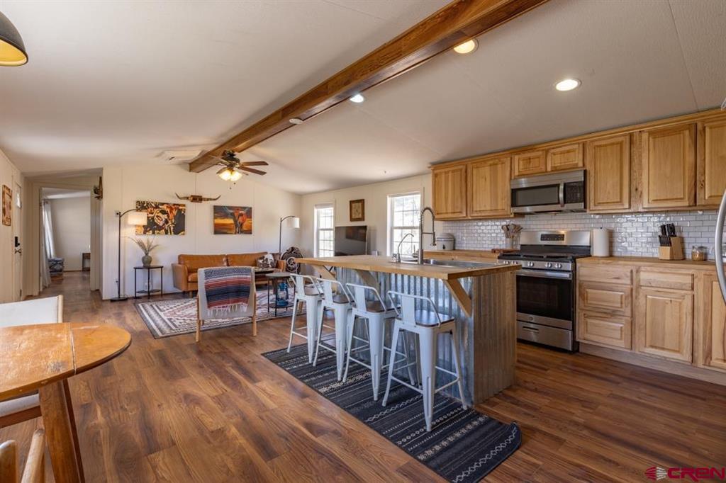 2085 St HWY 140
