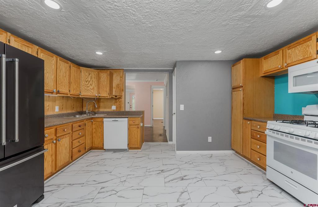 83 Holly Hock Trail