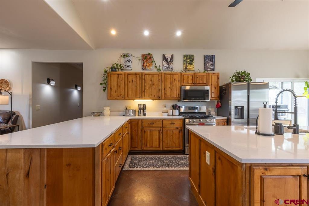645 W Grand Avenue