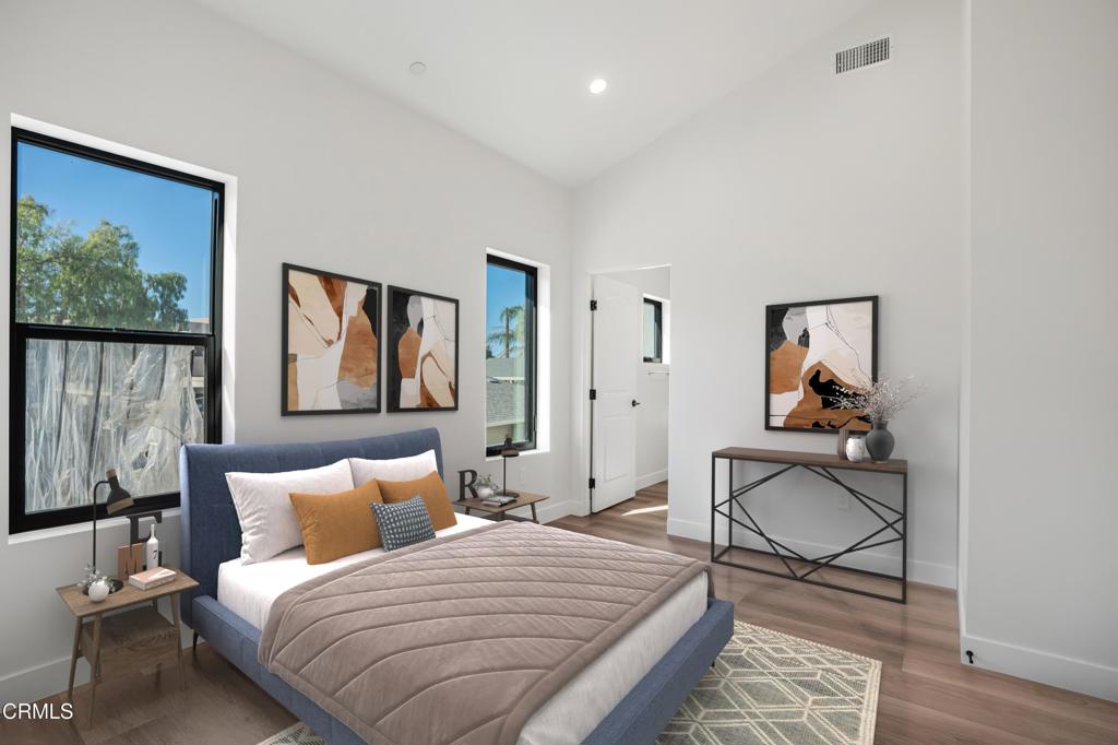 136 N Oakview Drive 104