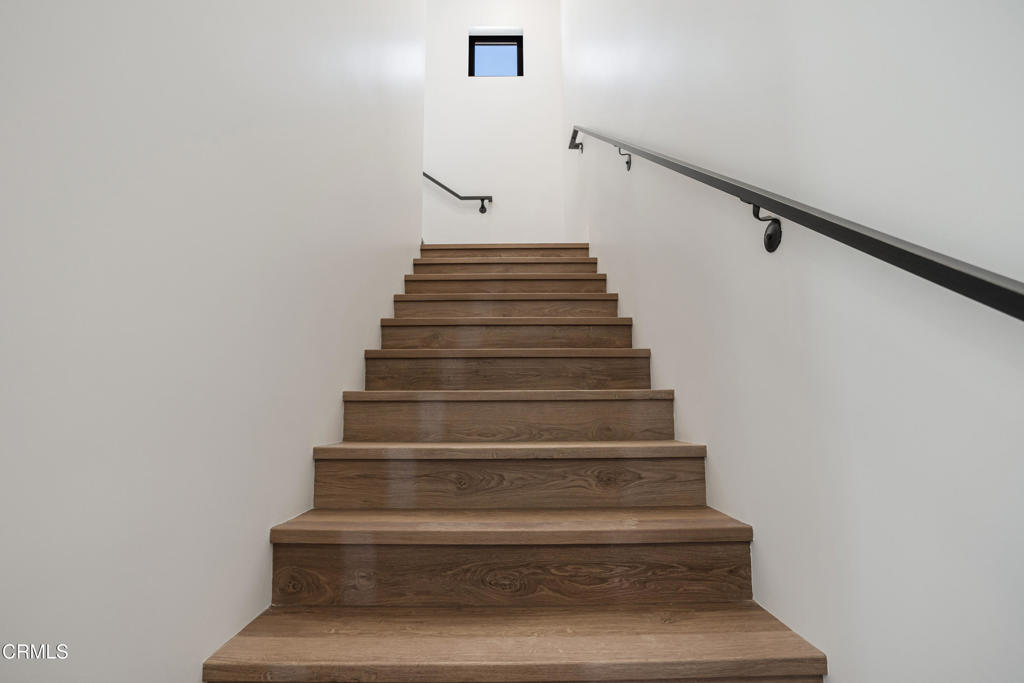 136 N Oakview Drive 104